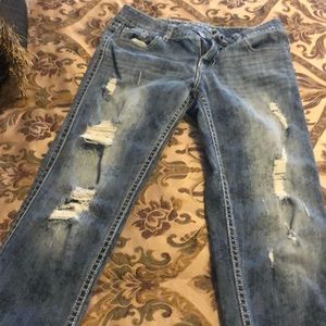 Maurice’s distressed crop jeans cute floral print